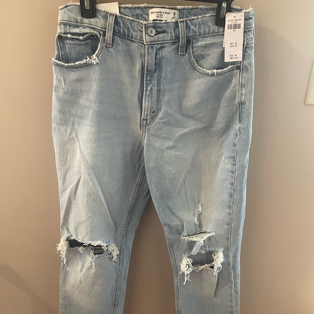 Abercrombie mom jeans new with tags size 6R/28